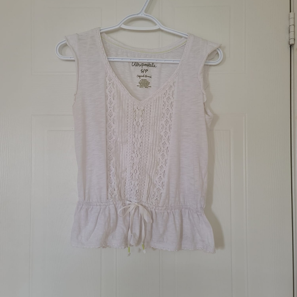 Aeropostale Original Brand Sleeveless Peplum With Ruffles on Sleeves White Small
